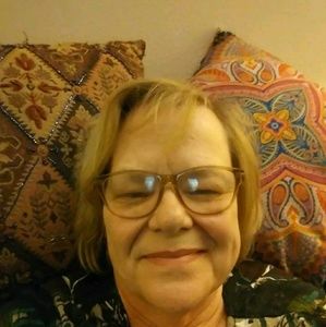 Meet your Posher, Deborah